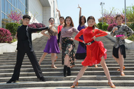 婁底市藝術職業(yè)學校